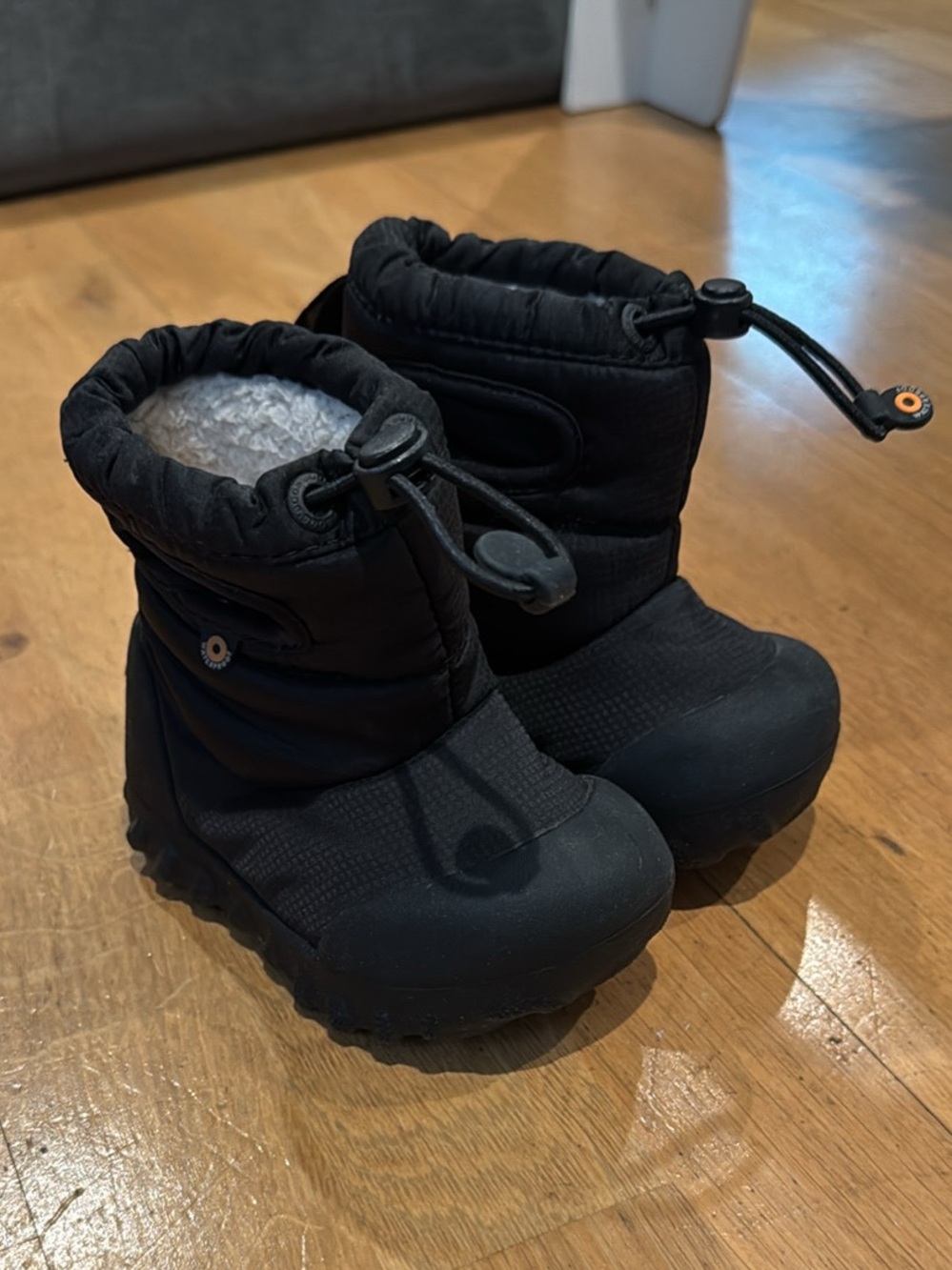 EUC BOGS Insulated Winter Boots infant size 5